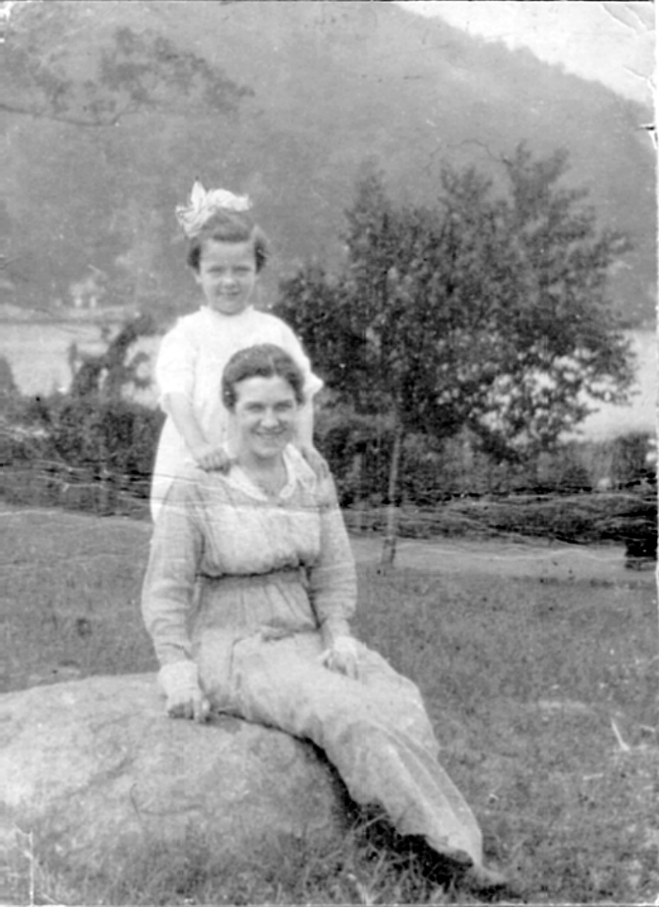 23-00-00, 01, Blanche and Carrie Klingelstein