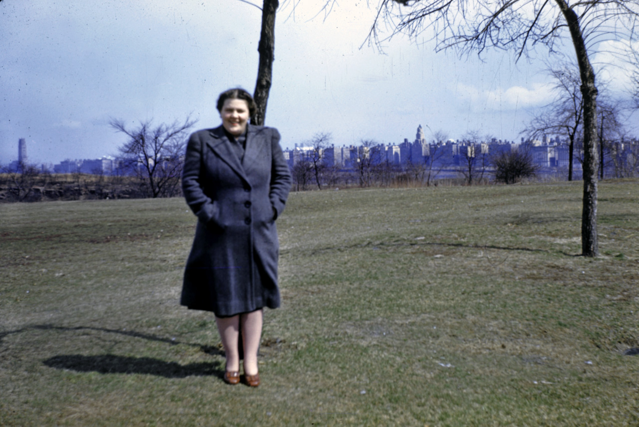 42-03-22, 03, Blanche Bruno in Hudson County Park