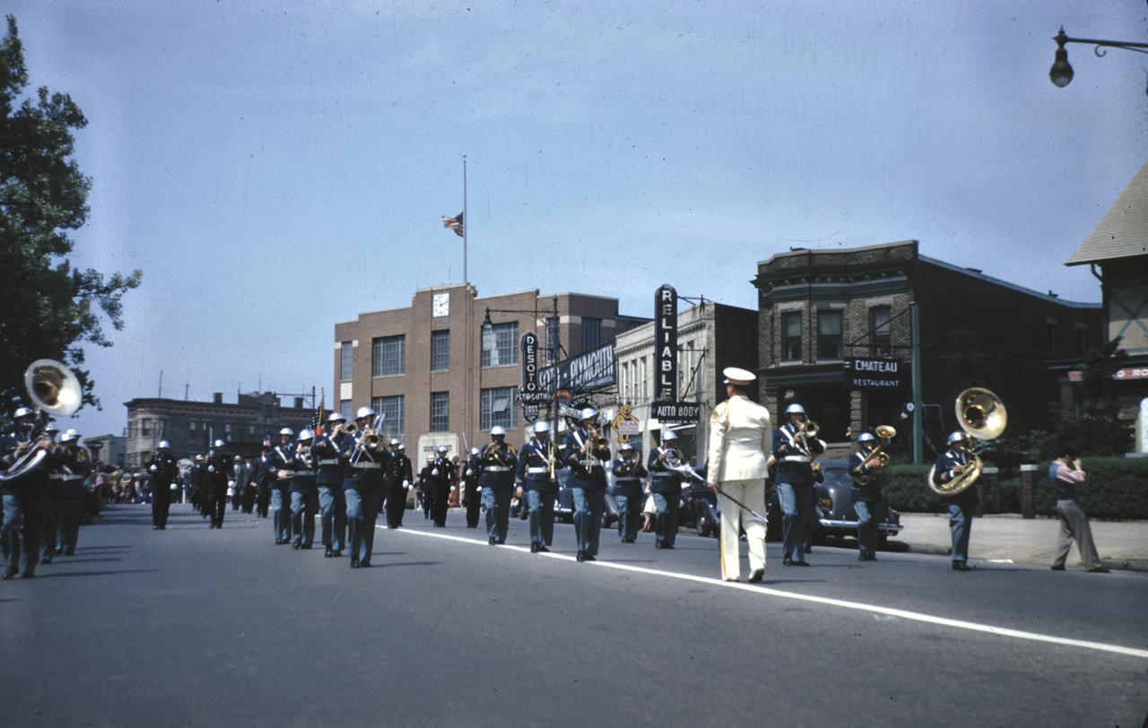 42-05-30, 06, Decoration Day Parade