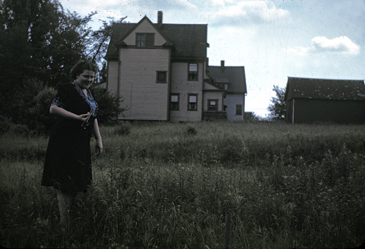 42-06-28, 09, Blanche Picking Strawberries at Libetry NJ