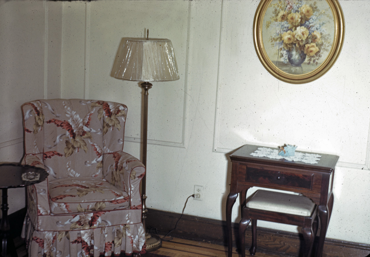 42-06-29, 03, Blanche's Chair and Sewing Machine