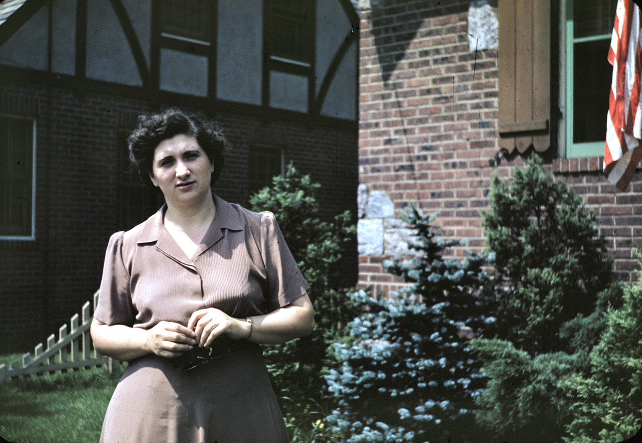 42-07-04, 02, Kate (Bruno) Lauria
