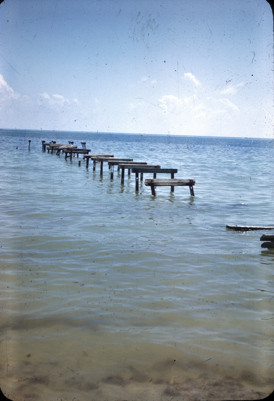 45-08-01, 30, Pier extending from roadway Keywest Fla