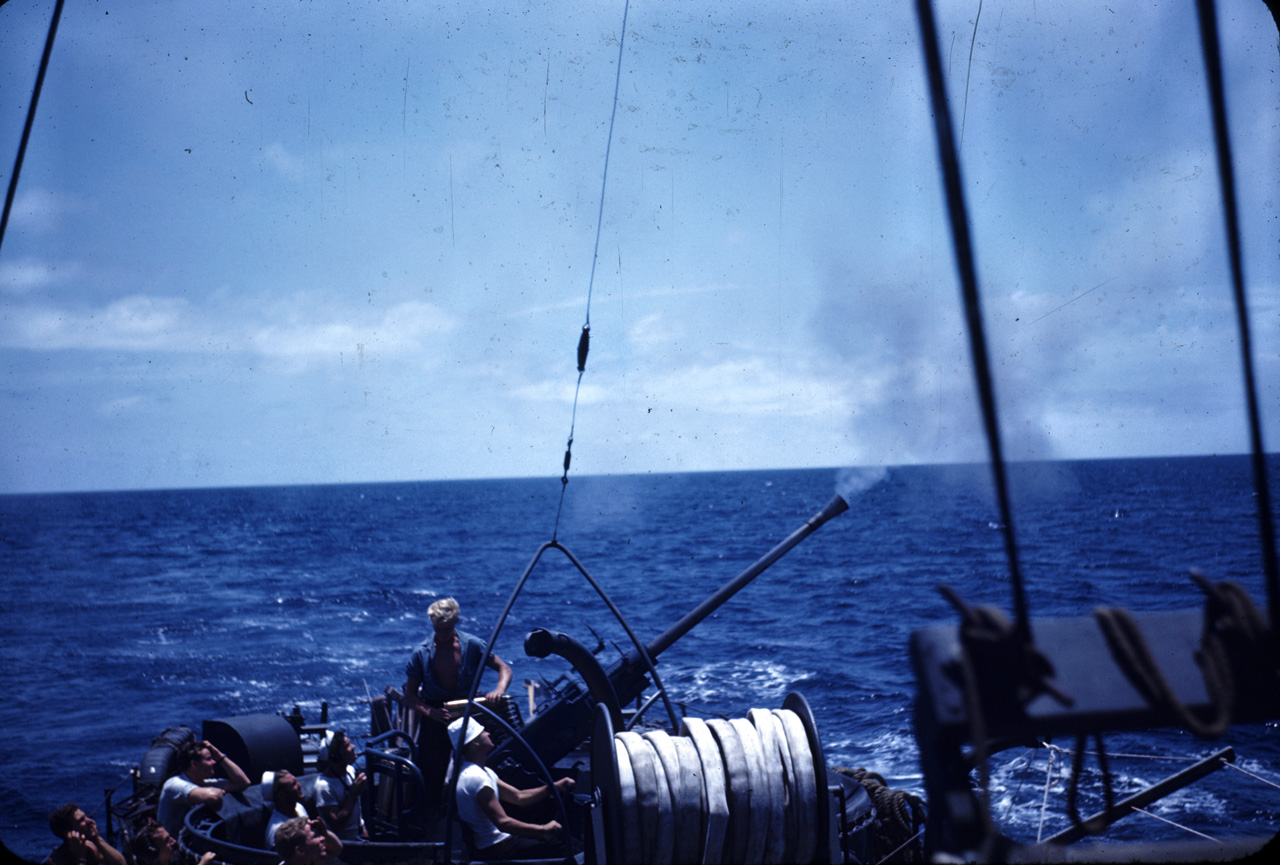 45-10-01, 47, Loading & Firing 40 mm Gun