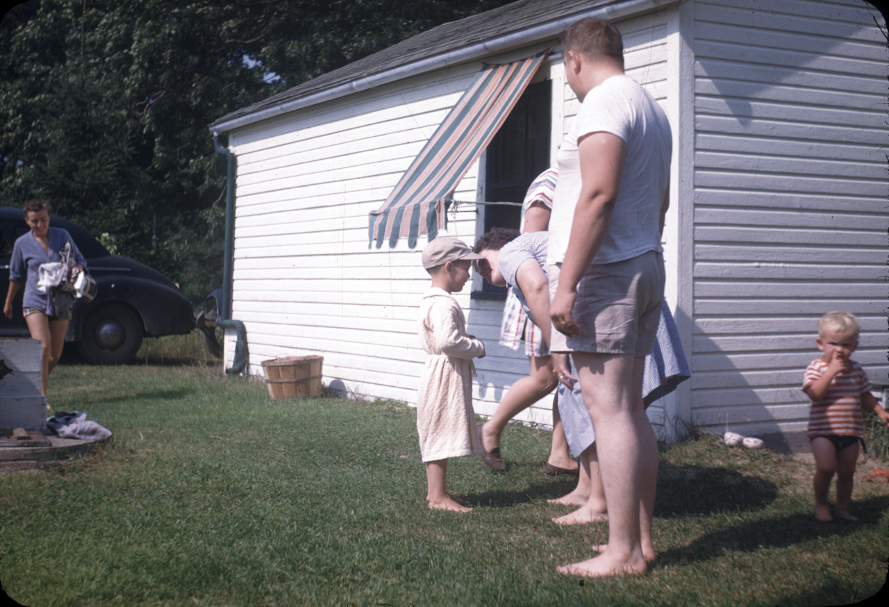 47-07-27, 04, Doris, Alice, Nan, & Buddy, Francis, Johnny