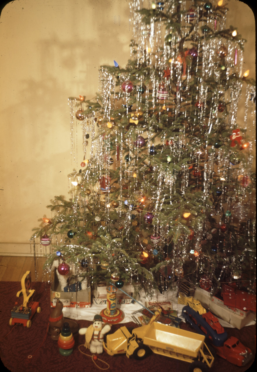 47-12-26, 03, Christmas Tree