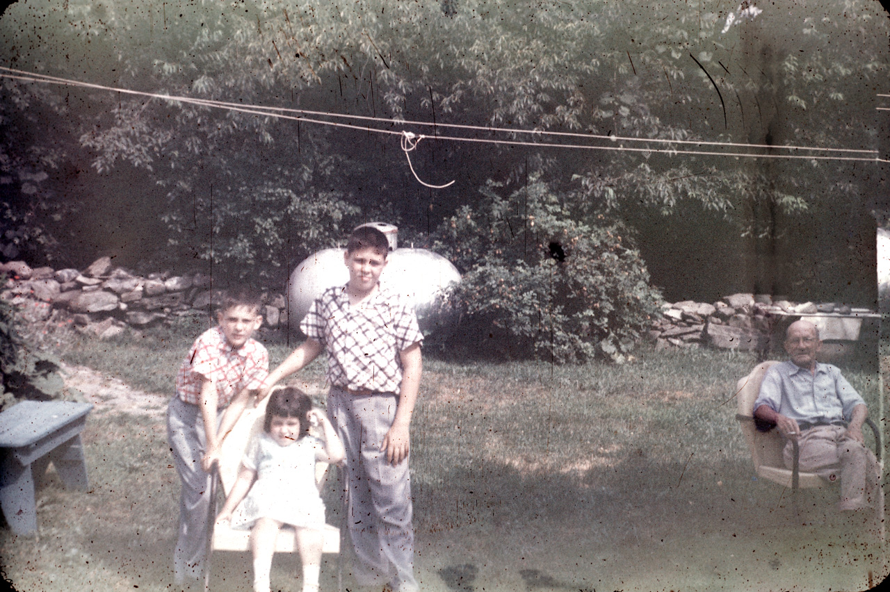 55-07-09, 02, Gerald, Janice, Francis and Uncle Harry
