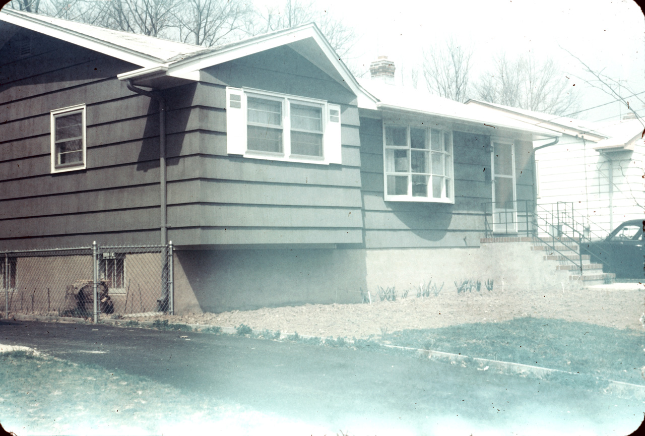 60-05-01, 02, 177 Colonial Ave, Saddle Brook, NJ
