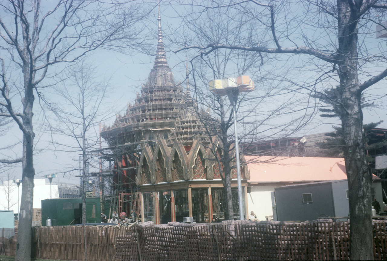 64-03-24, 04, World's Fair, under construction