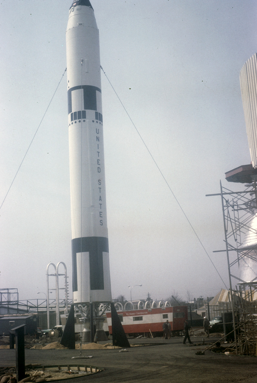 64-03-24, 29, World's Fair, under construction