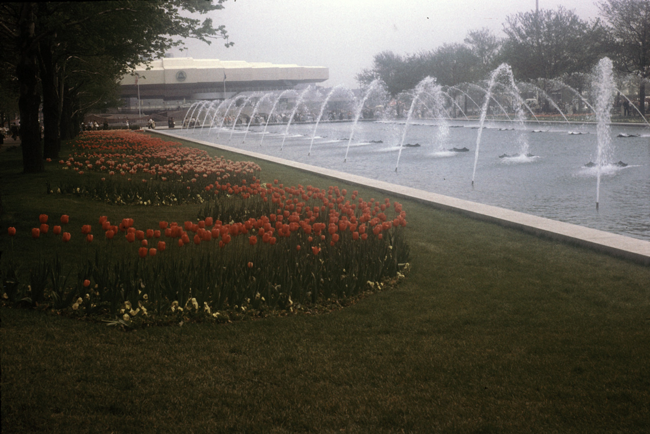 64-04-15, 03, Worlds Fair, NY