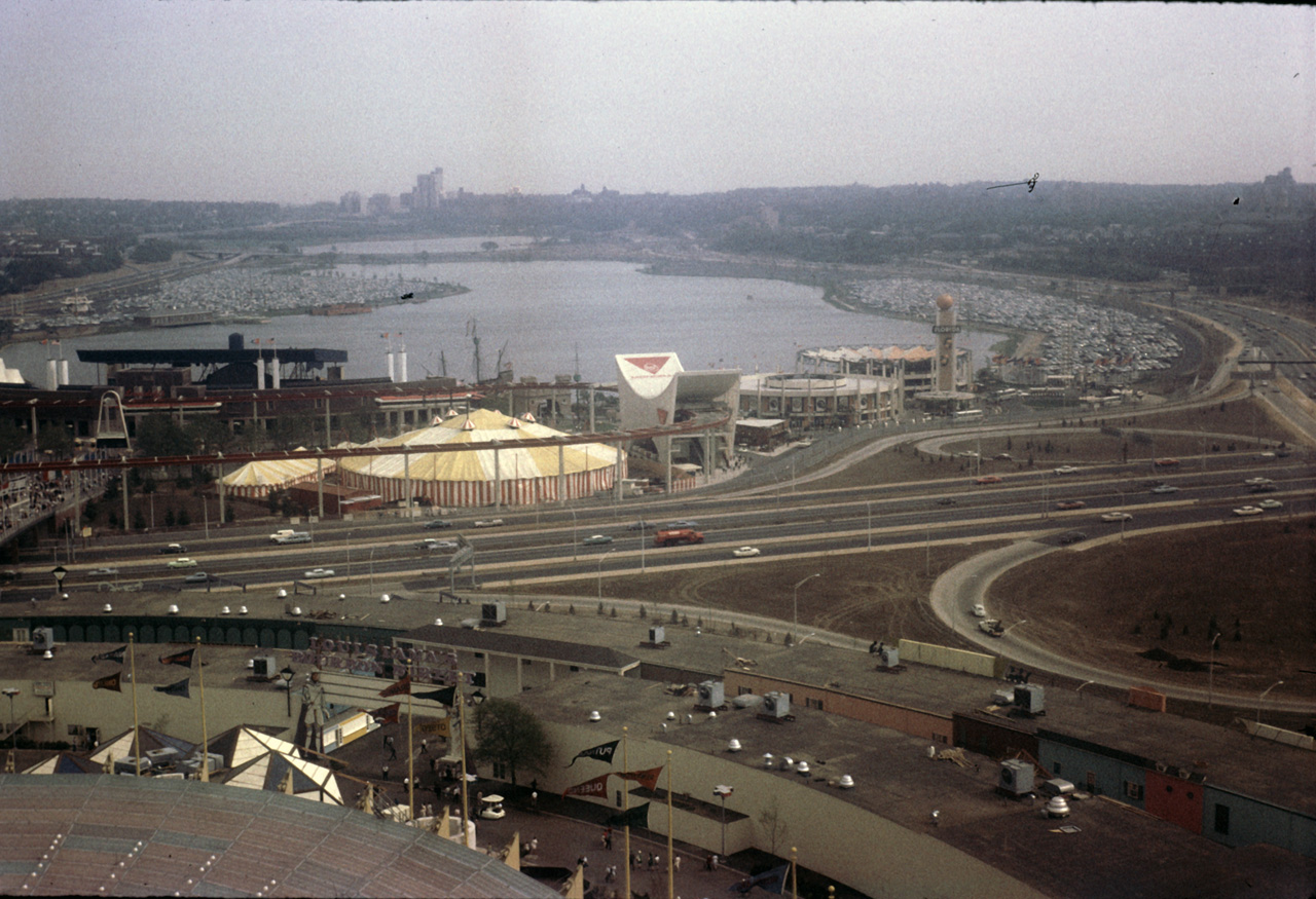 64-05-09, 18, Worlds Fair, NY