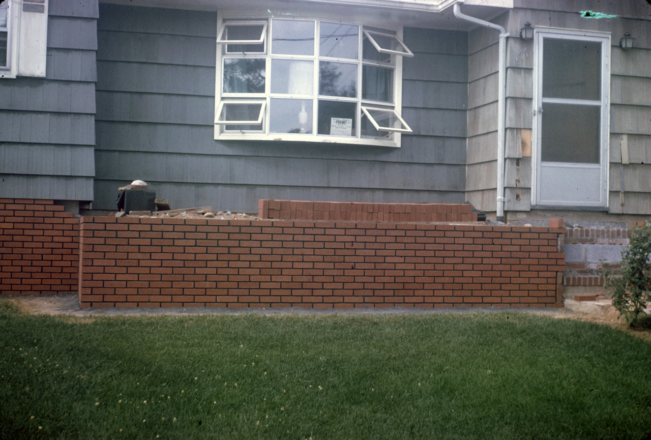 64-06-01, 05, 177 Colonial Ave, Saddle Brook, NJ