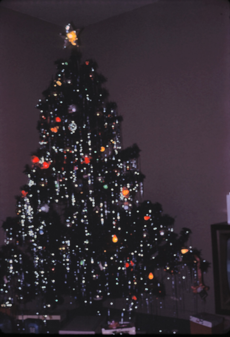 65-12-24, 06, Christmas, Saddle Brook, NJ