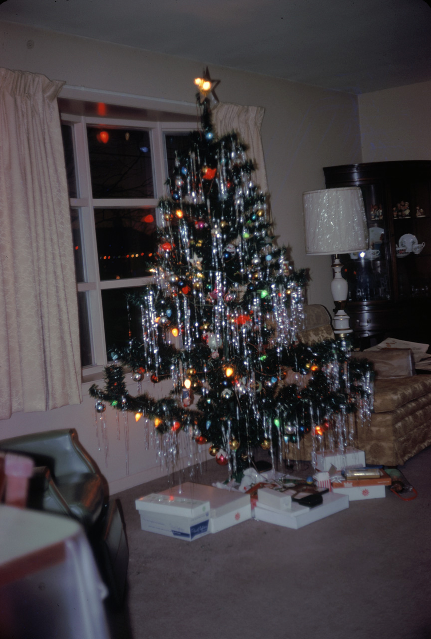 67-12-25, 01, Christmas, Saddle Brook, NJ