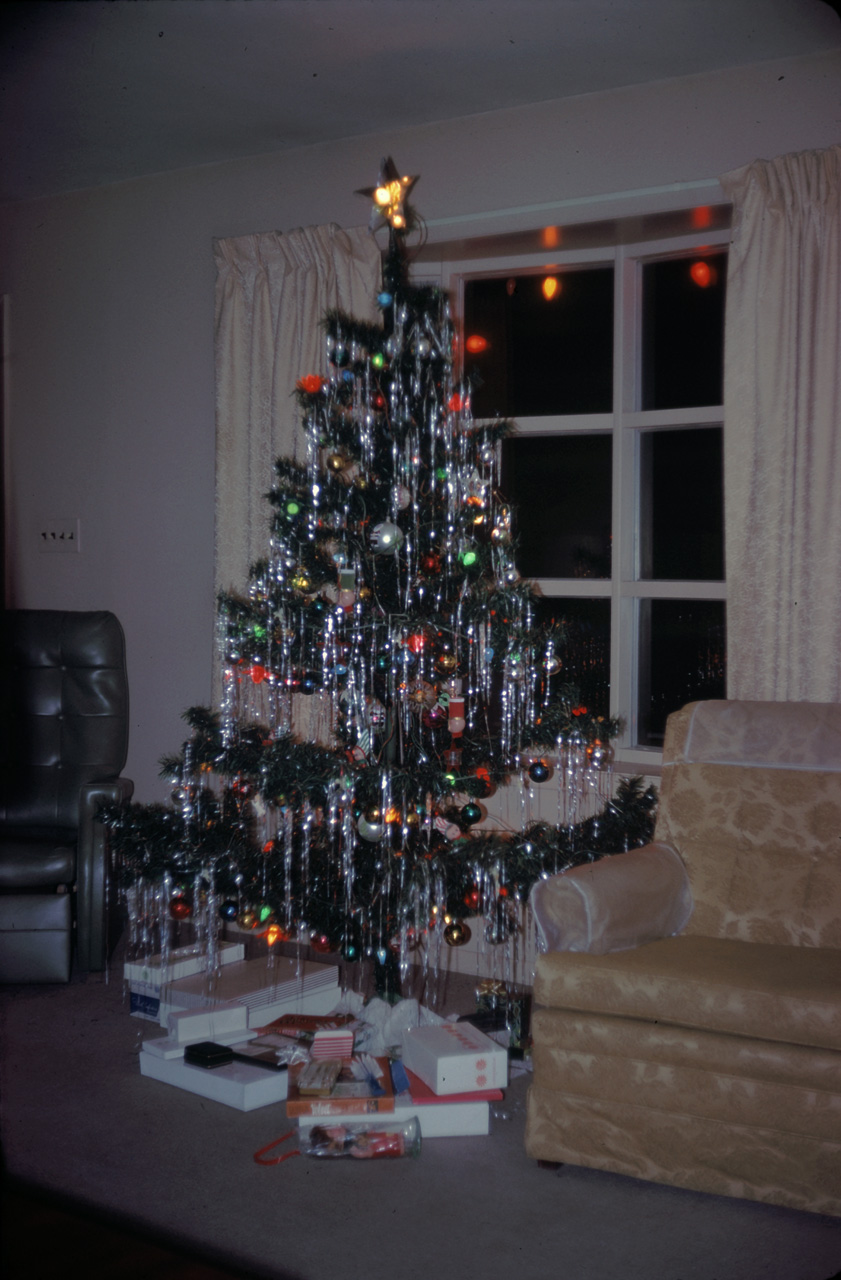 67-12-25, 03, Christmas, Saddle Brook, NJ
