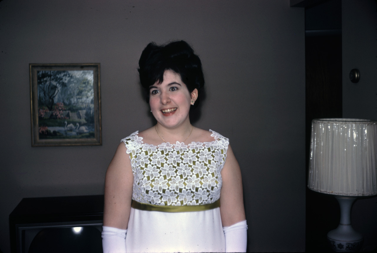 68-03-22, 01, Senior Ball, Janice, Saddle Brook, NJ