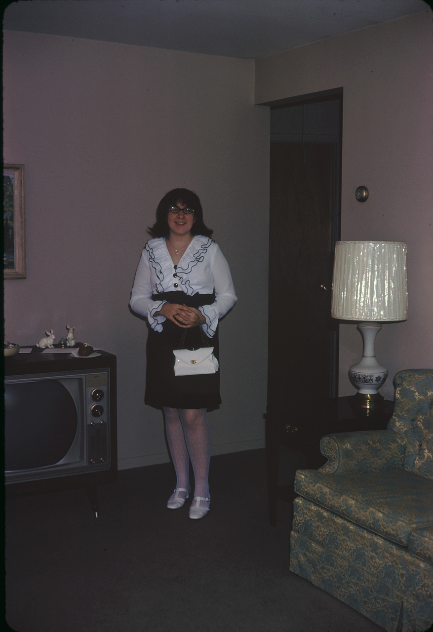 68-04-14, 01, Easter, Janice, Saddle Brook, NJ