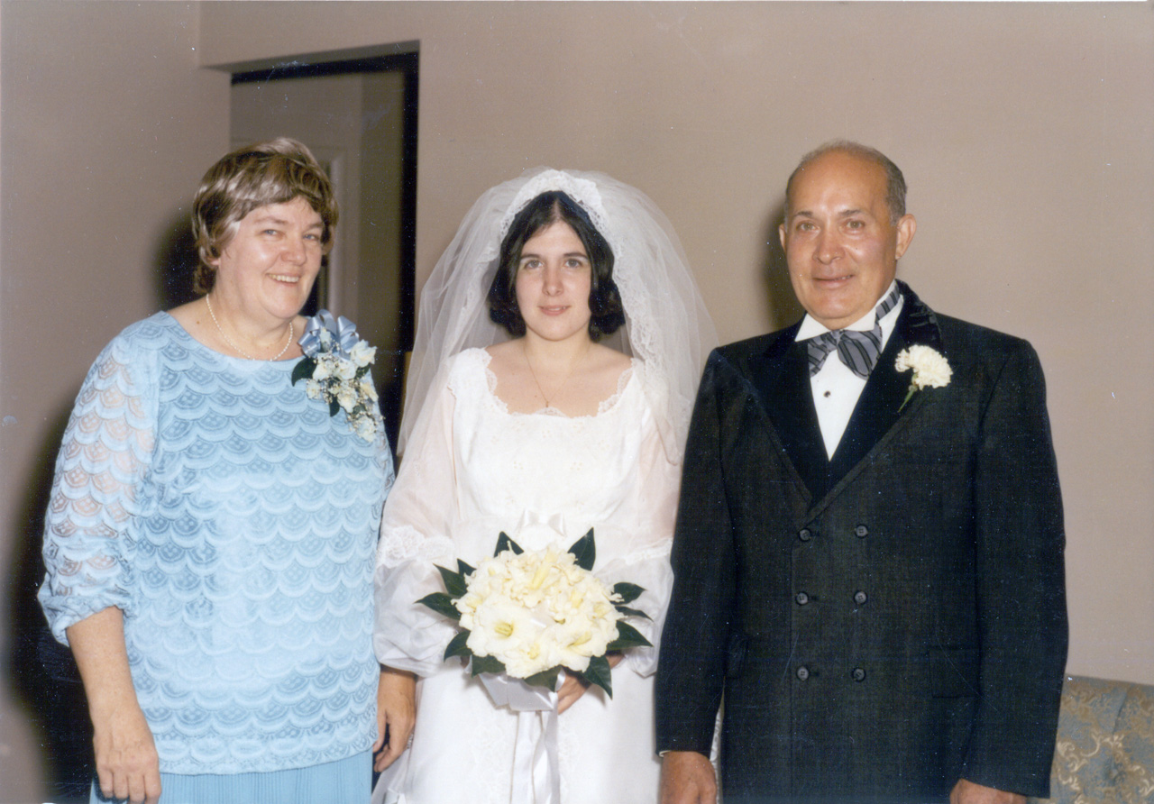 71-06-12, 004, Blanche, Janice, and Joe, Janice's Wedding