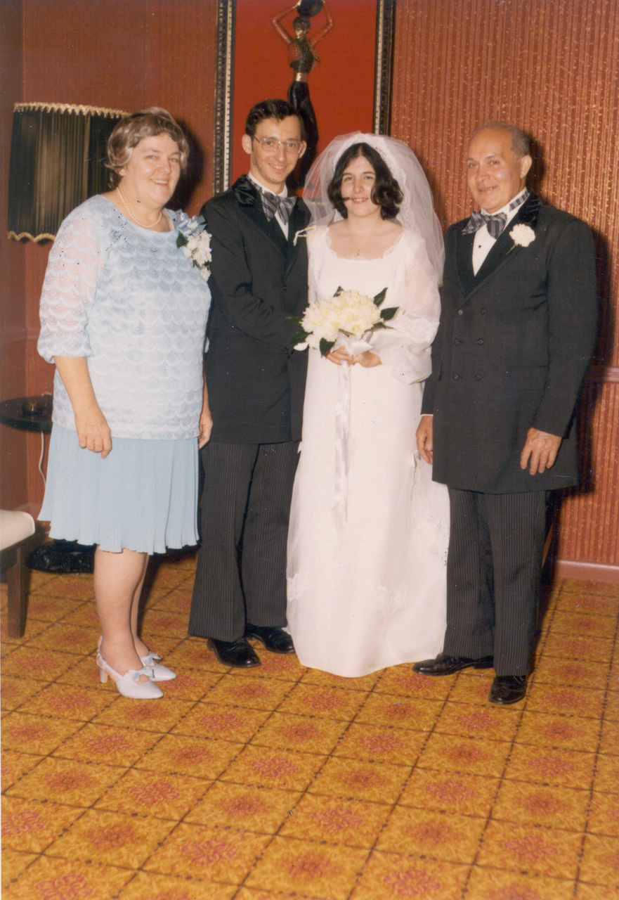 71-06-12, 018, Blanche, Bob, Janice, and Joe, Janice's Wedding