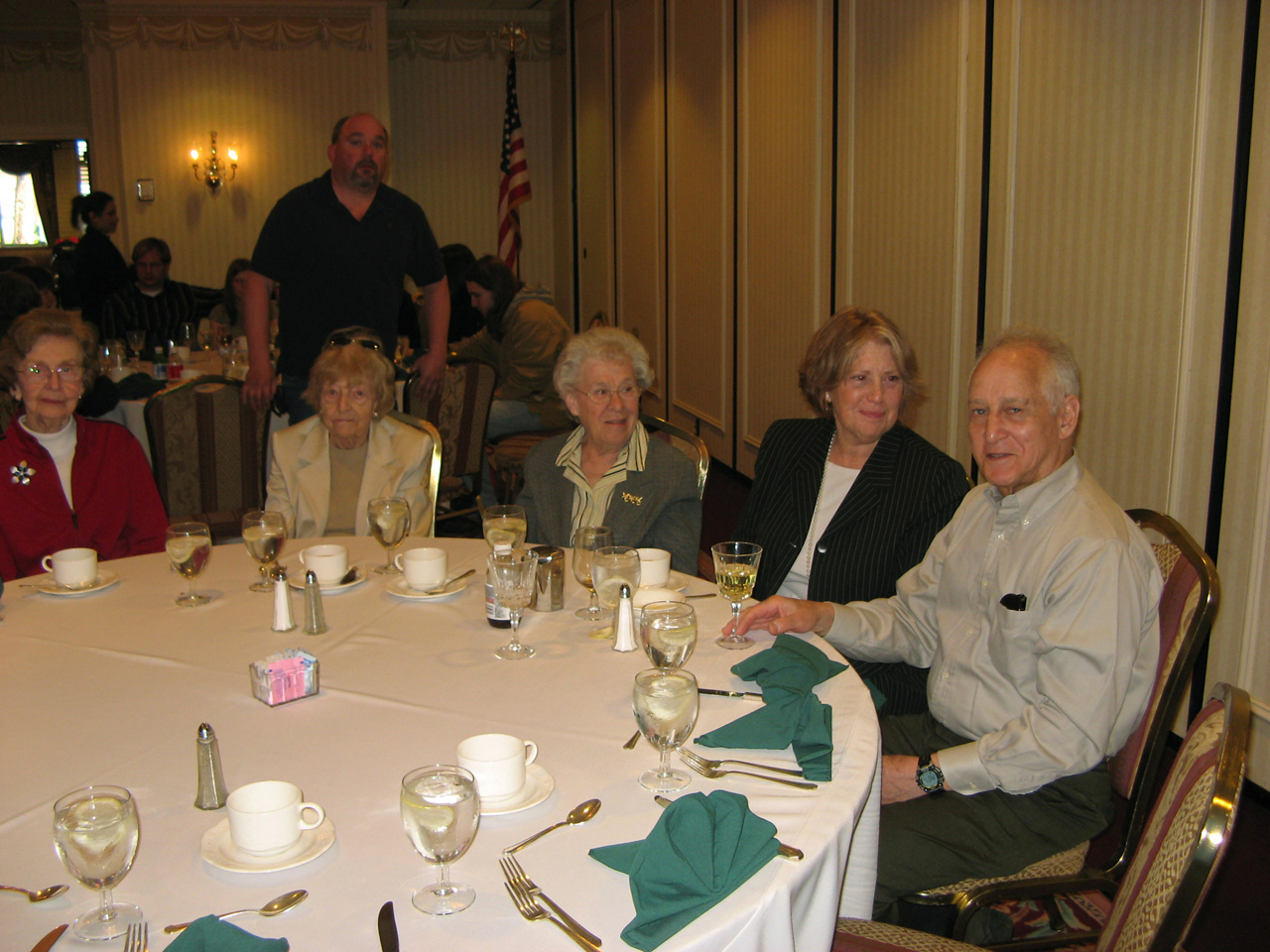 08-04-19, 004, Marie Barth Repass Diner